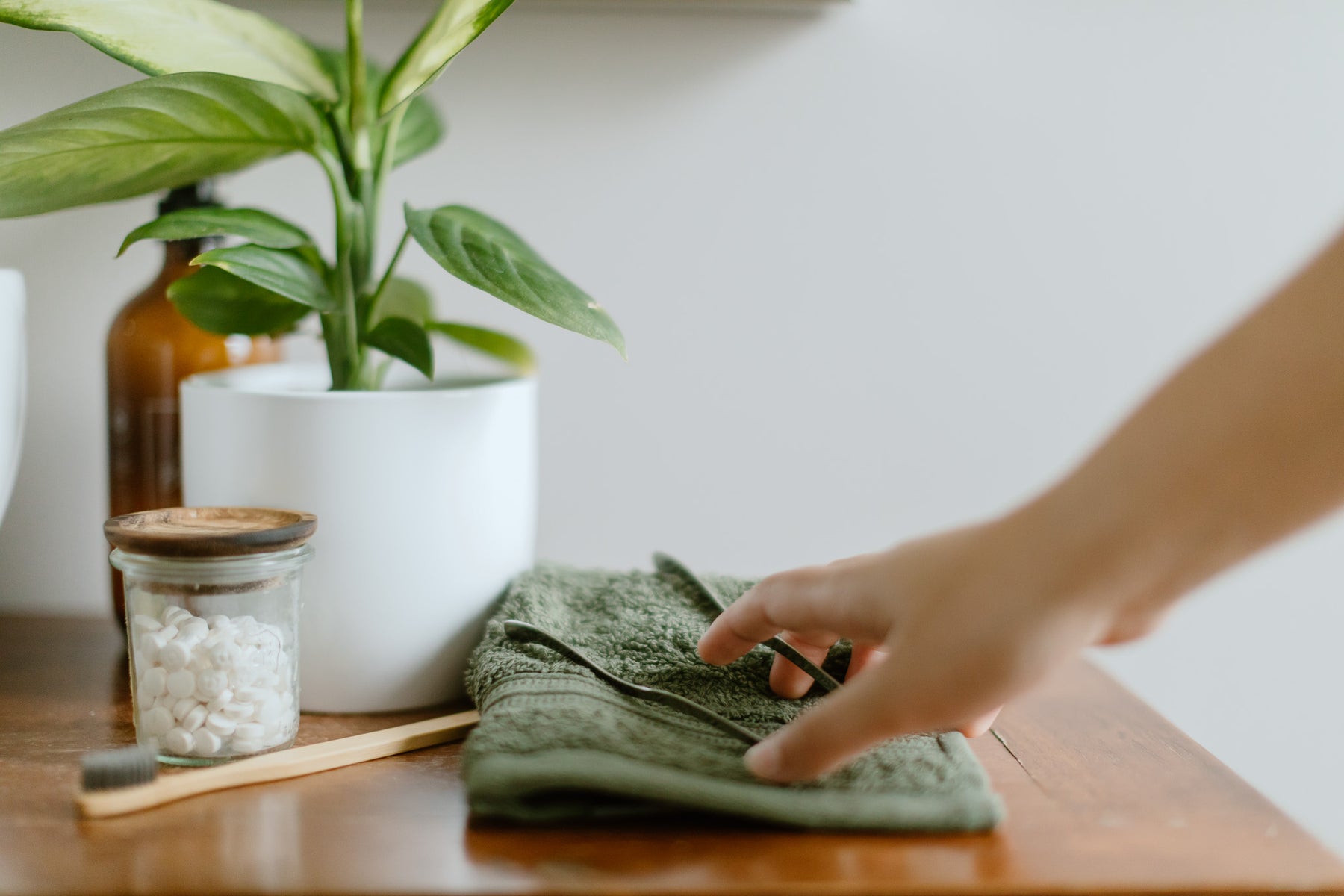 The Science Behind Tongue Cleaning