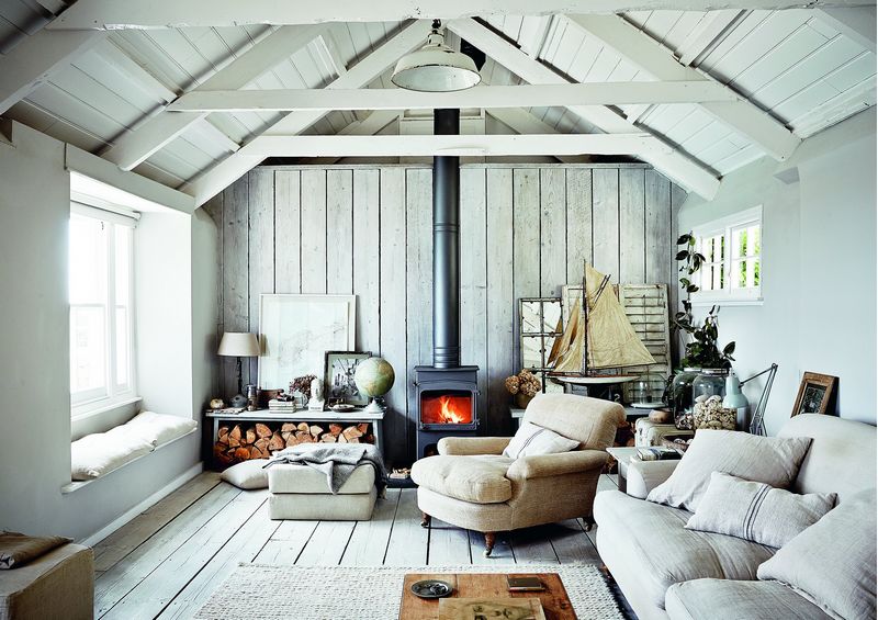 Top tips for creating your dream bach atmosphere thanks to Claire Bingham, author and interiors journalist. Her book Modern Living - Homes away from Home is a fantastic source to discover endless ideas for creating your dream holiday home