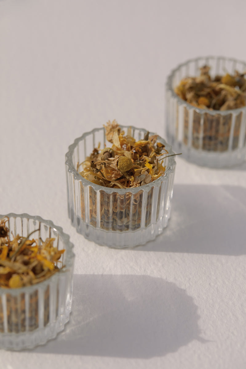 ON SUNDAYS-Unwind-20 serves