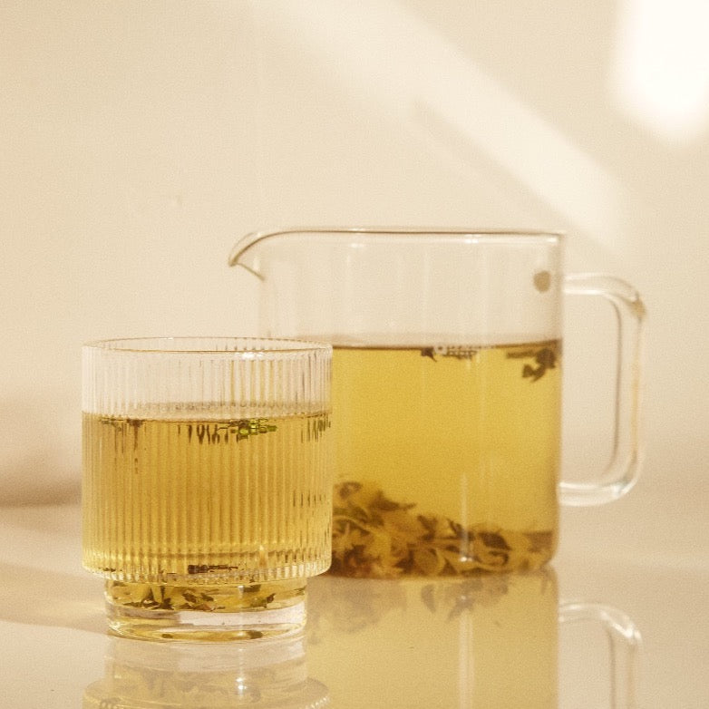 ON SUNDAYS-Ease-20 serves