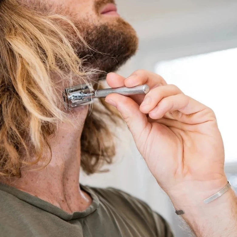 Cali Woods-Low-Waste Shave Kit-Silver