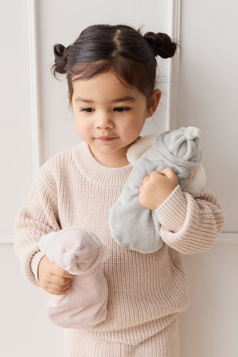 Snuggle Bunnies - Sleeping Penelope - Willow