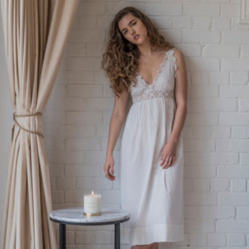 Lyttelton Lights Candle (Medium) - Sweet Pea & Jasmine