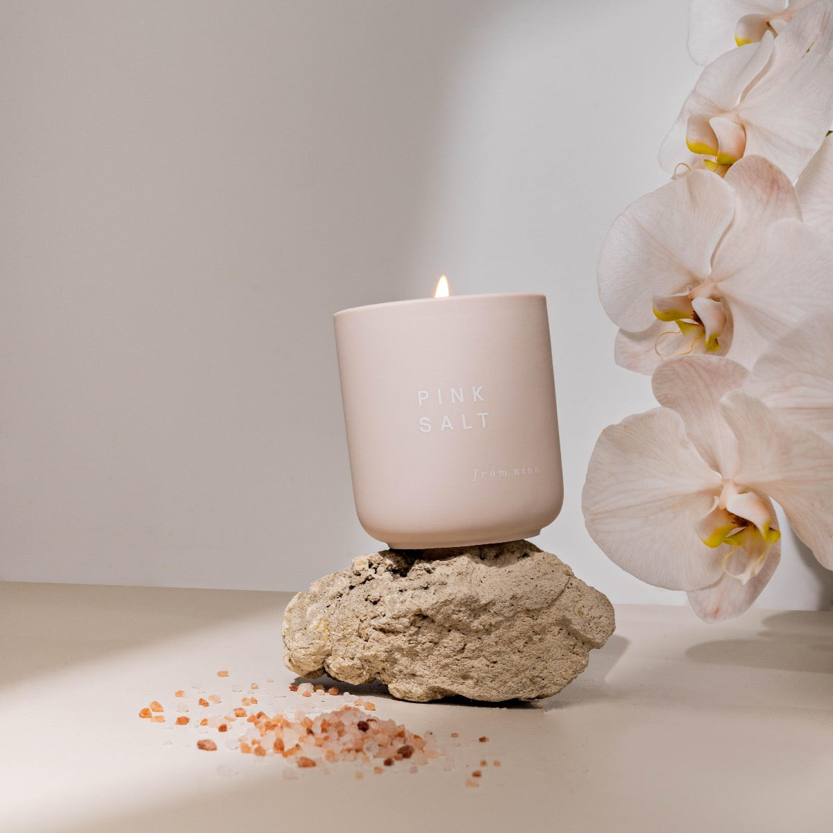 From Nina-Pink Salt Perfumed Candle 310g